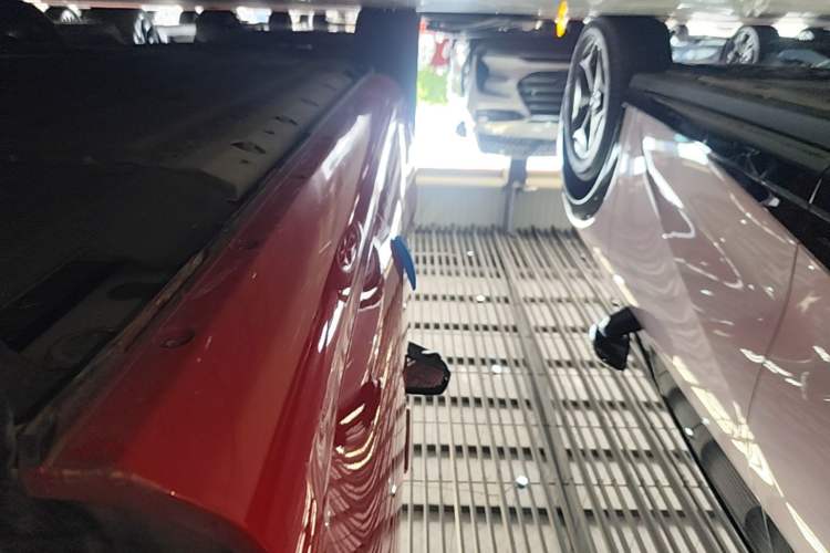 Used Hima AITO M5 2024 Extended-Range Max Rear-Wheel Drive Advanced Intelligent Driving Version Left Side Sill