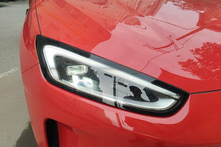 Used Hima AITO M5 2024 Extended-Range Max RS Four-Wheel Drive Advanced Intelligent Driving Version Right Front Headlight