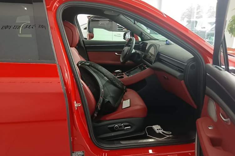 Used Hima AITO M5 2024 Extended-Range Max RS Four-Wheel Drive Advanced Intelligent Driving Version Right Front Seat