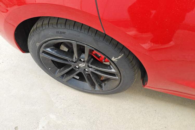 Used Hima AITO M5 2024 Extended-Range Max RS Four-Wheel Drive Advanced Intelligent Driving Version Right Rear Wheel Hub