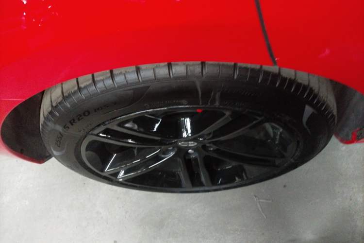 Used Hima AITO M5 2024 Extended-Range Max RS Four-Wheel Drive Advanced Intelligent Driving Version Right Rear Wheel Hub