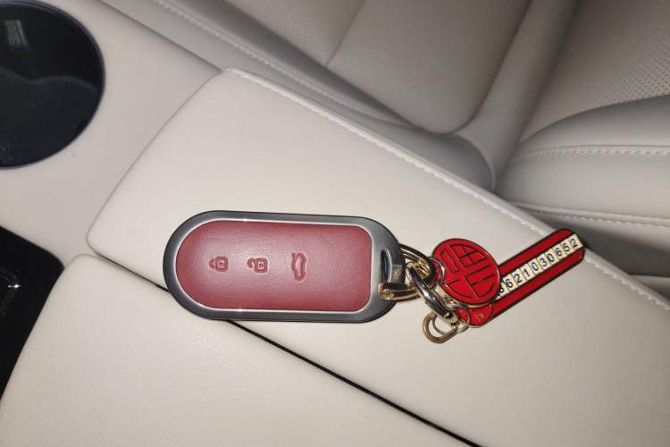 Used Hima AITO M5 2024 All-Electric Max Rear-Drive Advanced Intelligent Driving Version Vehicle Key