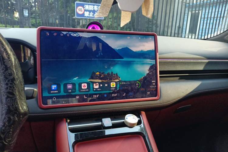 Used Hima AITO M5 2024 Extended-Range Max RS Four-Wheel Drive Advanced Intelligent Driving Version Audio And AC Panel