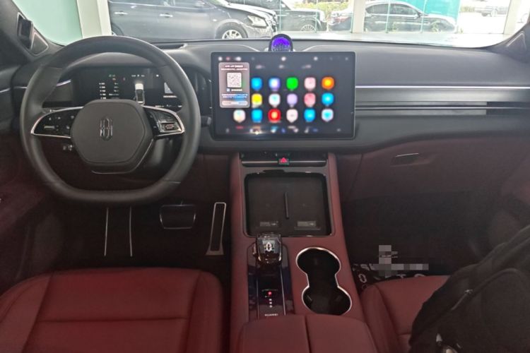 Used Hima AITO M5 2024 Extended-Range Max RS Four-Wheel Drive Advanced Intelligent Driving Version Center Console