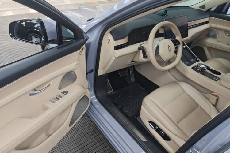 Used Hima AITO M5 2024 Extended-Range Max RS Four-Wheel Drive Advanced Intelligent Driving Version Driver Seat