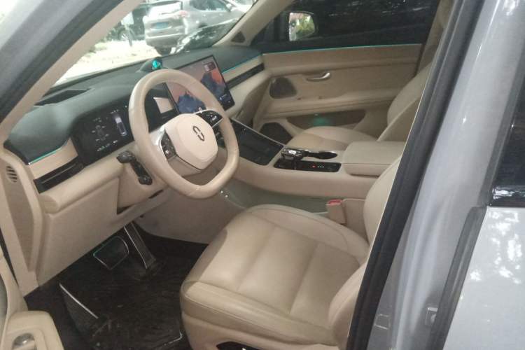 Used Hima AITO M5 2024 Extended-Range Max RS Four-Wheel Drive Advanced Intelligent Driving Version Driver Seat