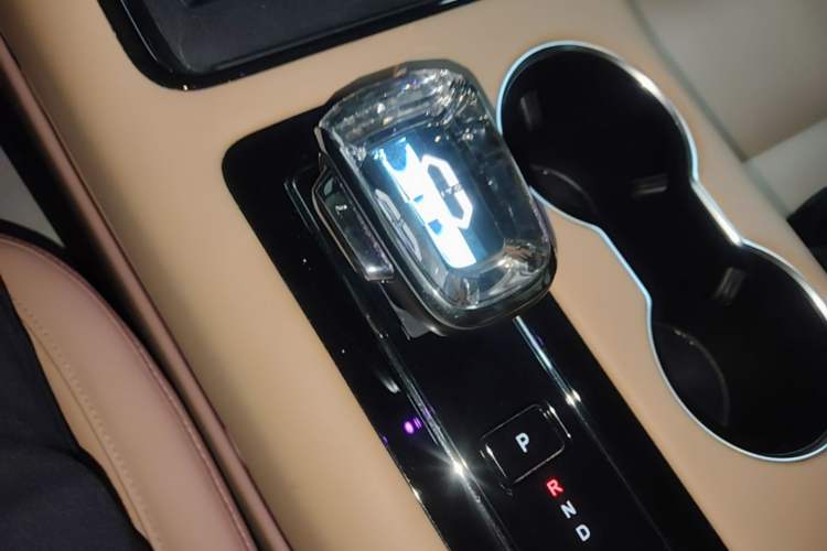 Used Hima AITO M5 2024 All-Electric Max Rear-Drive Advanced Intelligent Driving Version Gear Lever