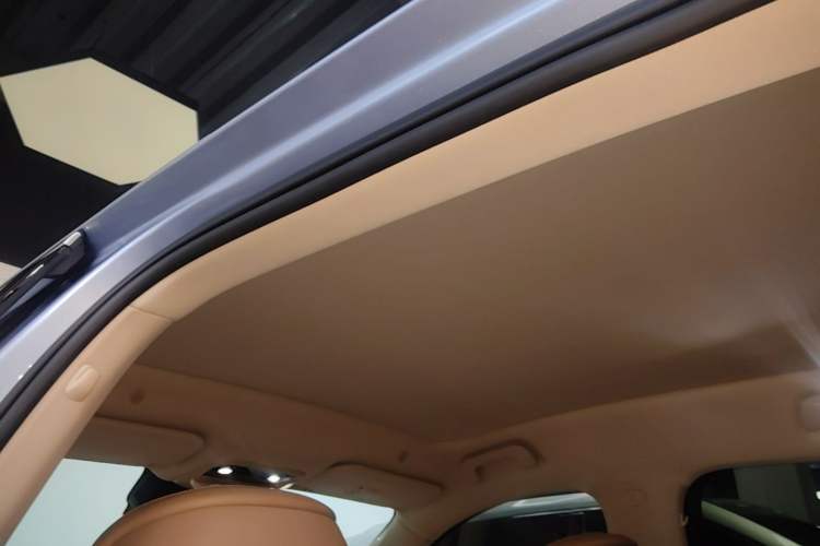 Used Hima AITO M5 2024 All-Electric Max Rear-Drive Advanced Intelligent Driving Version Headliner