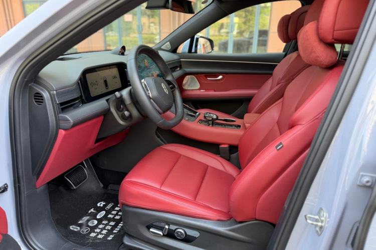Used Hima AITO M5 2024 Extended-Range Max RS Four-Wheel Drive Advanced Intelligent Driving Version Interior 3