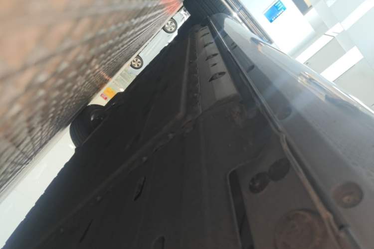 Used Hima AITO M5 2024 Extended-Range Max RS Four-Wheel Drive Advanced Intelligent Driving Version Left Side Sill