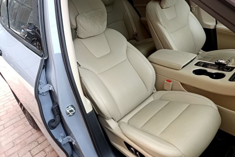 Used Hima AITO M5 2024 Extended-Range Max RS Four-Wheel Drive Advanced Intelligent Driving Version Right Front Seat