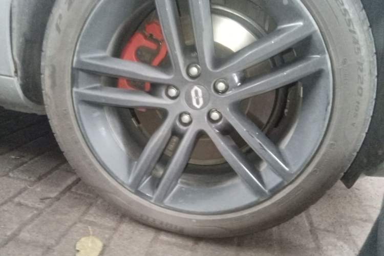 Used Hima AITO M5 2024 Extended-Range Max RS Four-Wheel Drive Advanced Intelligent Driving Version Right Front Wheel Hub