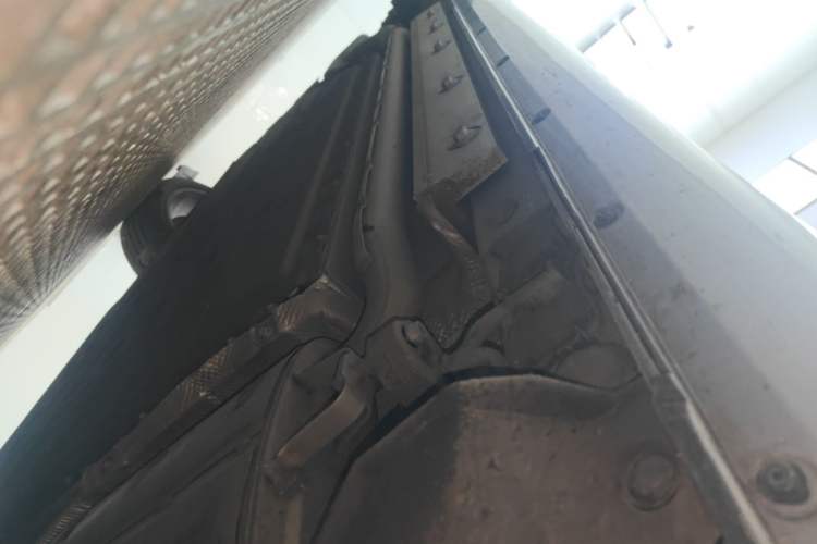 Used Hima AITO M5 2024 Extended-Range Max RS Four-Wheel Drive Advanced Intelligent Driving Version Right Side Sill