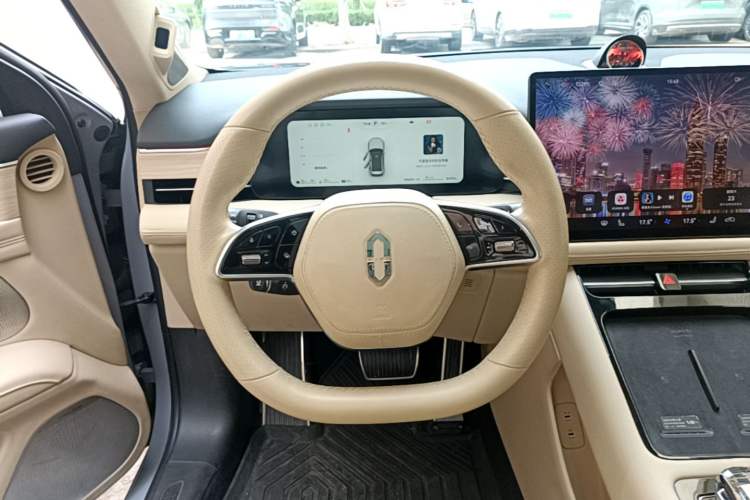 Used Hima AITO M5 2024 Extended-Range Max RS Four-Wheel Drive Advanced Intelligent Driving Version Steering Wheel