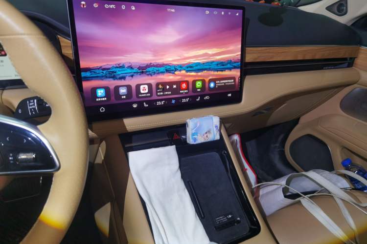 Used Hima AITO M5 2024 All-Electric Max Rear-Drive Advanced Intelligent Driving Version Audio And AC Panel