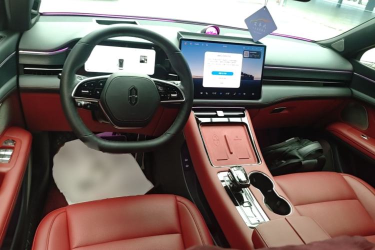 Used Hima AITO M5 2024 Extended-Range Max Rear-Wheel Drive Advanced Intelligent Driving Version Center Console