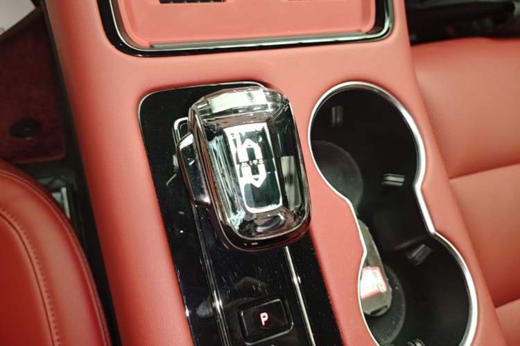 Used Hima AITO M5 2024 Extended-Range Max Rear-Wheel Drive Advanced Intelligent Driving Version Gear Lever