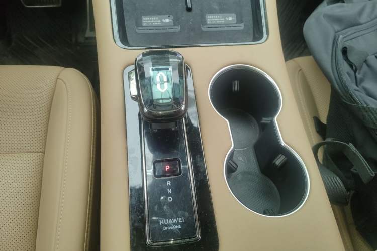 Used Hima AITO M5 2024 All-Electric Max Rear-Drive Advanced Intelligent Driving Version Gear Lever