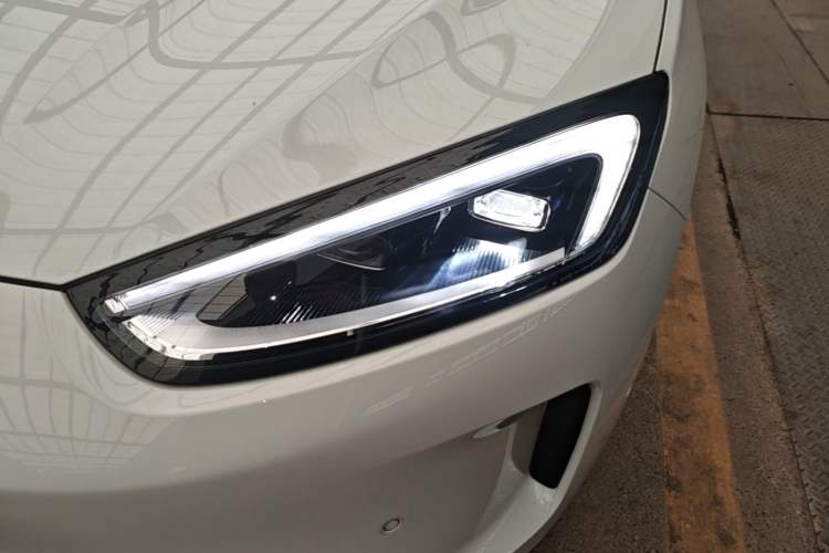 Used Hima AITO M5 2024 Extended-Range Max Rear-Wheel Drive Advanced Intelligent Driving Version Left Front Headlight