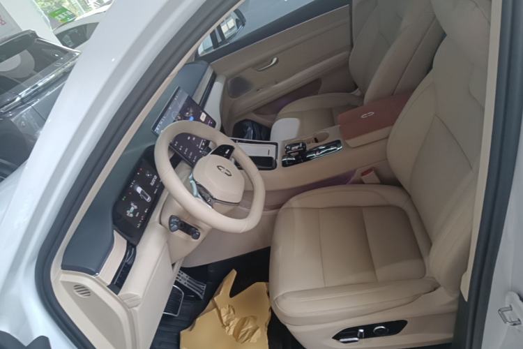Used Hima AITO M5 2024 Extended-Range Max Rear-Wheel Drive Advanced Intelligent Driving Version Left Front Seat