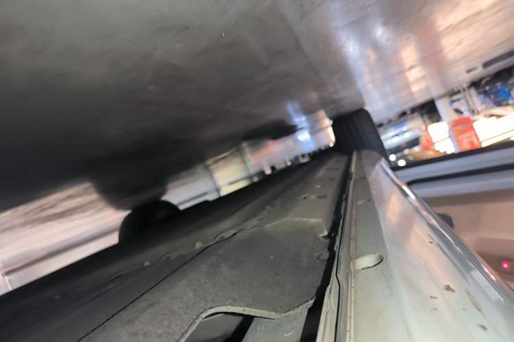 Used Hima AITO M5 2024 Extended-Range Max Rear-Wheel Drive Advanced Intelligent Driving Version Left Side Sill