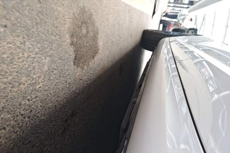 Used Hima AITO M5 2024 Extended-Range Max Rear-Wheel Drive Advanced Intelligent Driving Version Left Side Sill