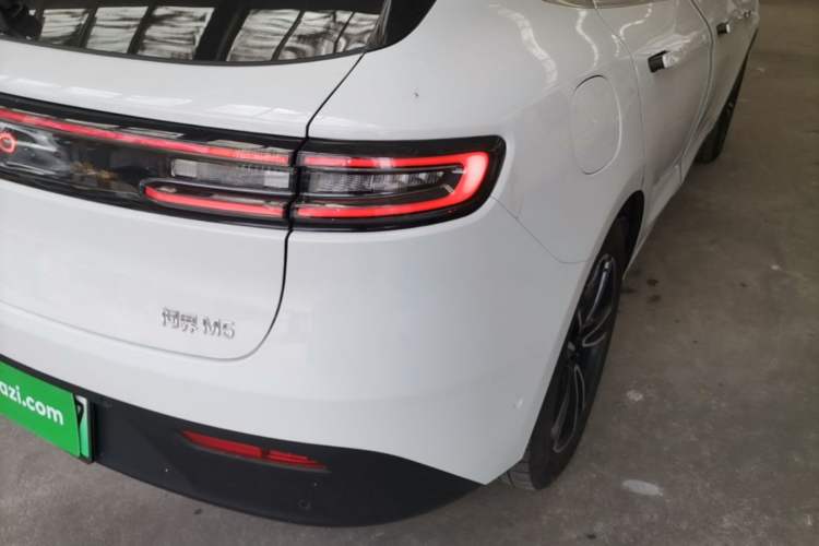 Used Hima AITO M5 2024 Extended-Range Max Rear-Wheel Drive Advanced Intelligent Driving Version Right Rear Taillight