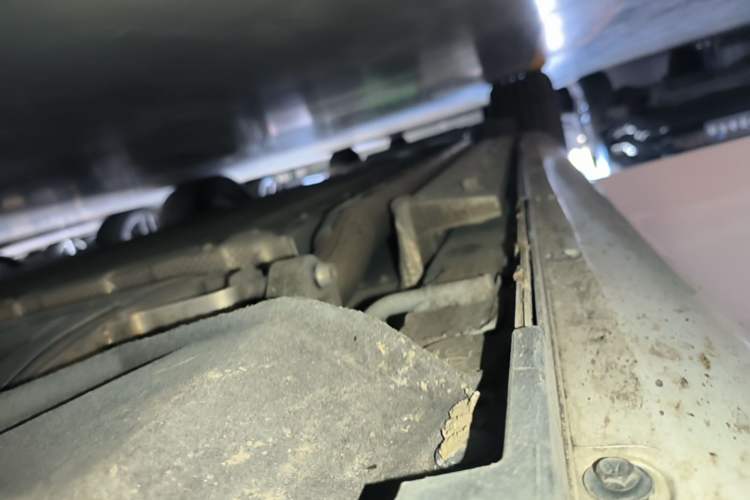 Used Hima AITO M5 2024 Extended-Range Max Rear-Wheel Drive Advanced Intelligent Driving Version Right Side Sill