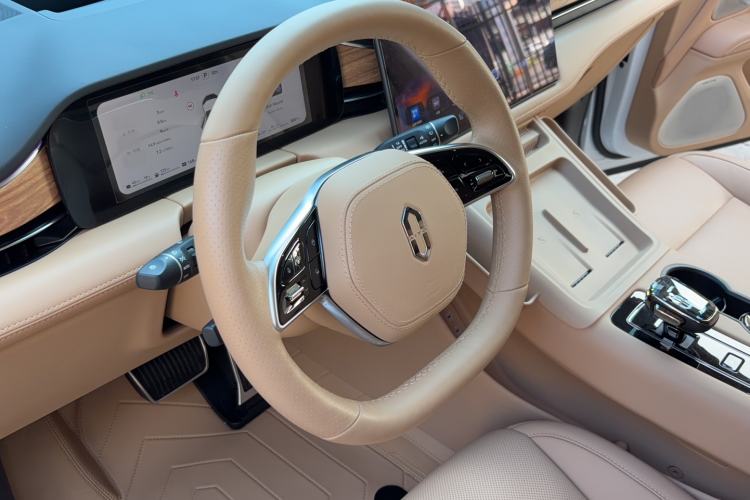 Used Hima AITO M5 2024 Extended-Range Max Rear-Wheel Drive Advanced Intelligent Driving Version Steering Wheel