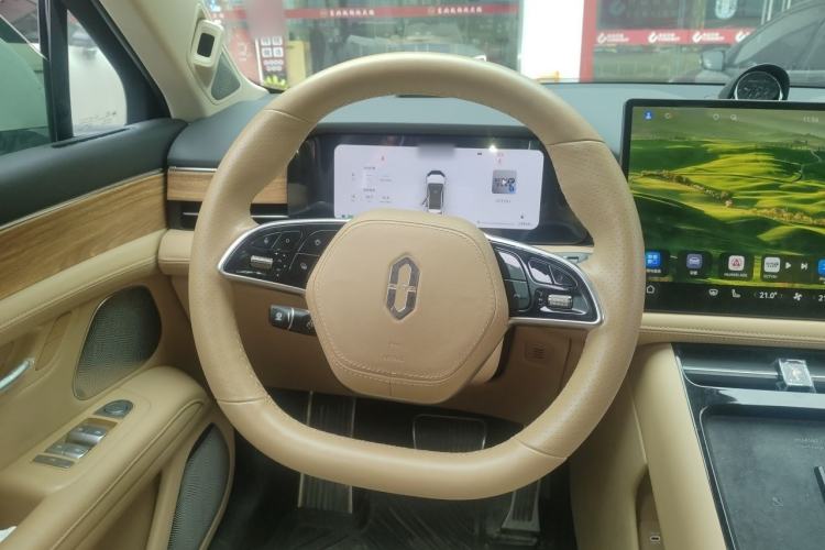 Used Hima AITO M5 2024 All-Electric Max Rear-Drive Advanced Intelligent Driving Version Steering Wheel