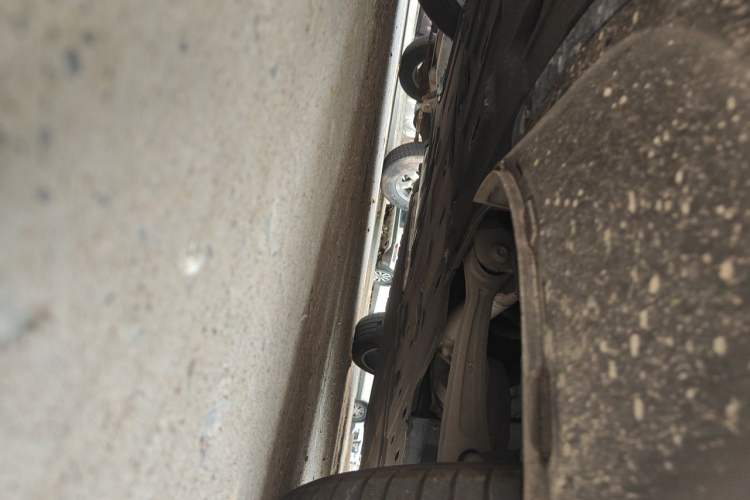 Used Hima AITO M5 2025 Extended-Range Ultra Rear-Wheel-Drive Version Chassis Front Left