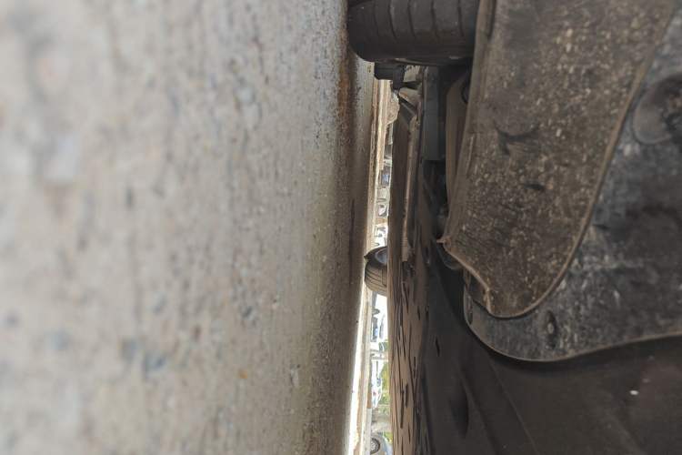 Used Hima AITO M5 2025 Extended-Range Ultra Rear-Wheel-Drive Version Chassis Front Right