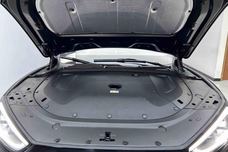 Used Hima AITO M5 2025 Extended-Range Ultra Rear-Wheel-Drive Version Engine Bay