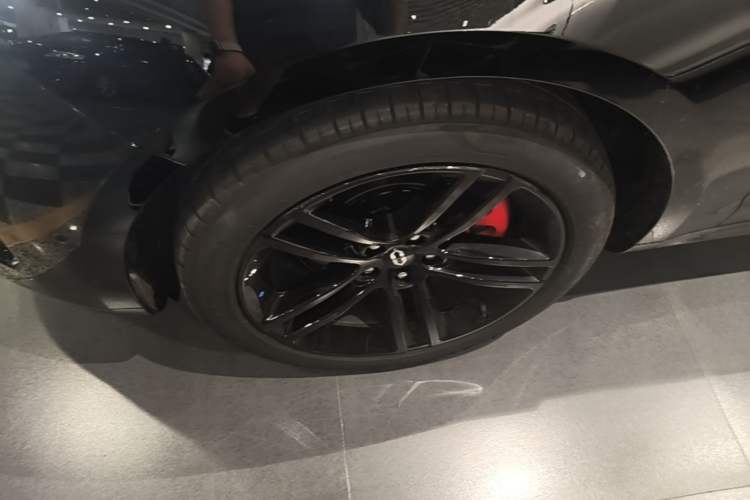 Used Hima AITO M5 2025 Extended-Range Ultra Rear-Wheel-Drive Version Exterior 4