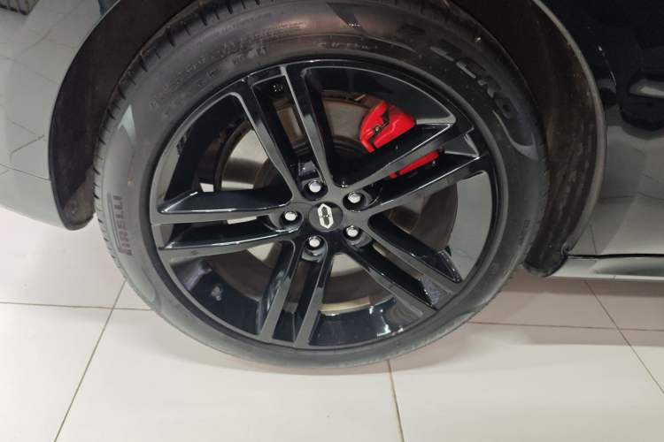 Used Hima AITO M5 2025 Extended-Range Ultra All-Wheel-Drive Version Exterior 5