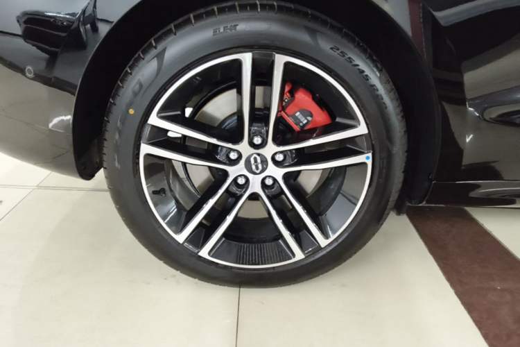 Used Hima AITO M5 2025 Extended-Range Ultra All-Wheel-Drive Version Exterior 5