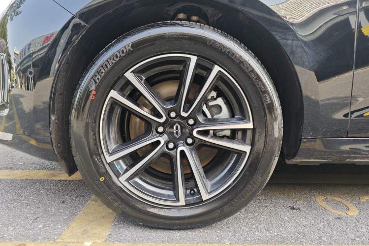 Used Hima AITO M5 2025 Extended-Range Ultra Rear-Wheel-Drive Version Exterior 7
