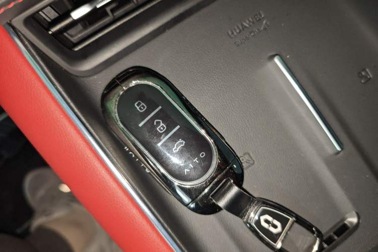 Used Hima AITO M5 2025 Extended-Range Ultra All-Wheel-Drive Version Interior 1
