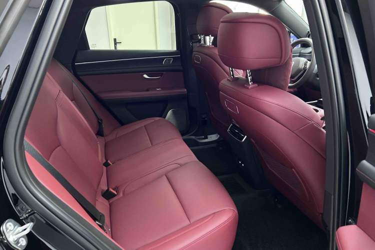 Used Hima AITO M5 2025 Extended-Range Ultra Rear-Wheel-Drive Version Interior 4