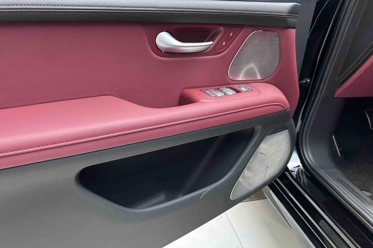 Used Hima AITO M5 2025 Extended-Range Ultra Rear-Wheel-Drive Version Interior 6