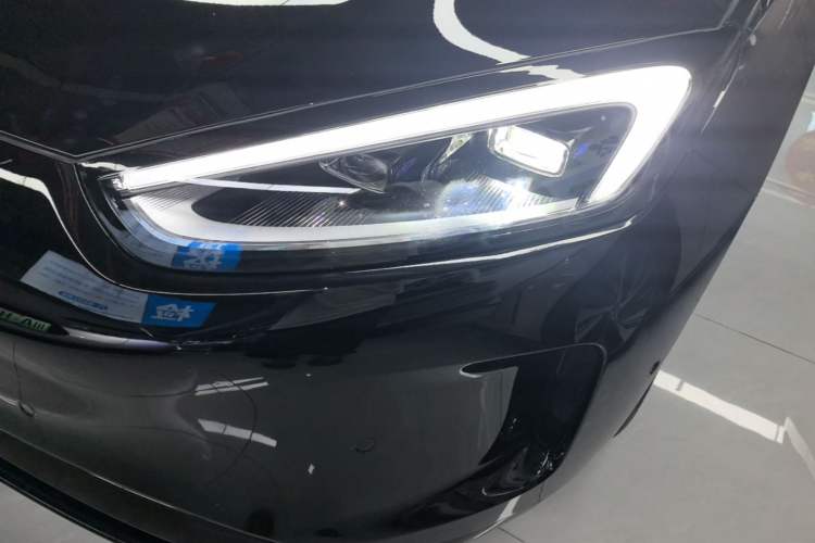 Used Hima AITO M5 2025 Extended-Range Ultra Rear-Wheel-Drive Version Left Front Headlight