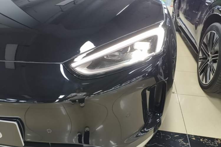 Used Hima AITO M5 2025 Extended-Range Ultra Rear-Wheel-Drive Version Left Front Headlight