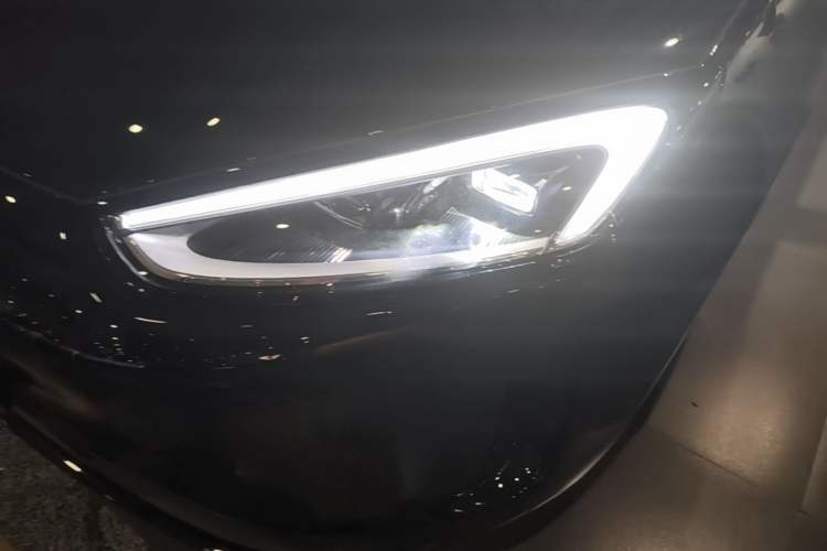 Used Hima AITO M5 2025 Extended-Range Ultra Rear-Wheel-Drive Version Left Front Headlight