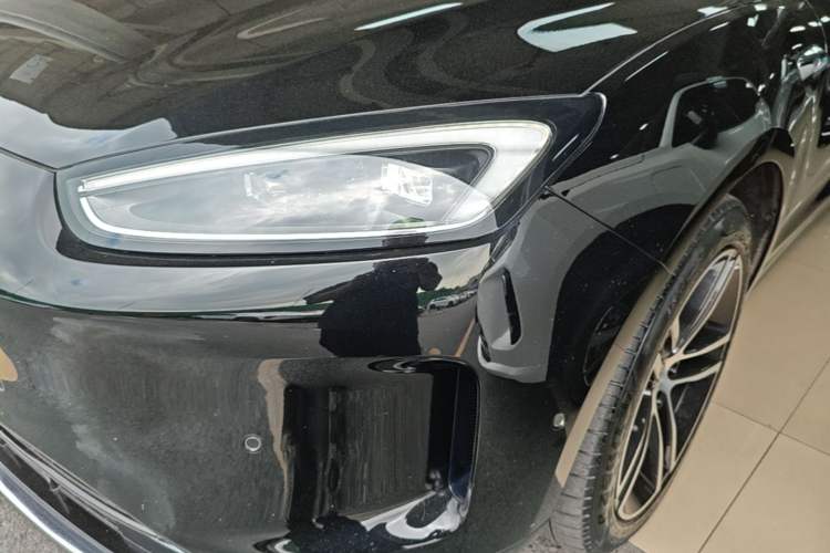 Used Hima AITO M5 2025 Extended-Range Ultra Rear-Wheel-Drive Version Left Front Headlight