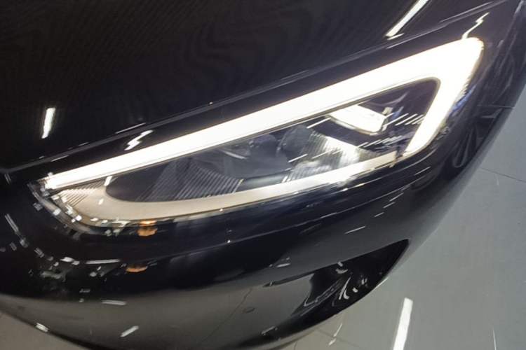 Used Hima AITO M5 2025 Extended-Range Ultra Rear-Wheel-Drive Version Left Front Headlight