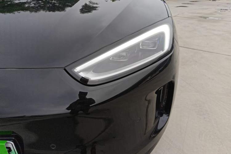 Used Hima AITO M5 2025 Extended-Range Ultra Rear-Wheel-Drive Version Left Front Headlight
