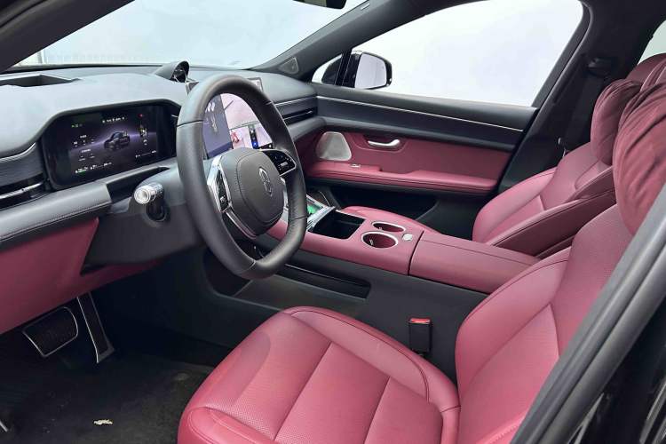 Used Hima AITO M5 2025 Extended-Range Ultra Rear-Wheel-Drive Version Left Front Seat