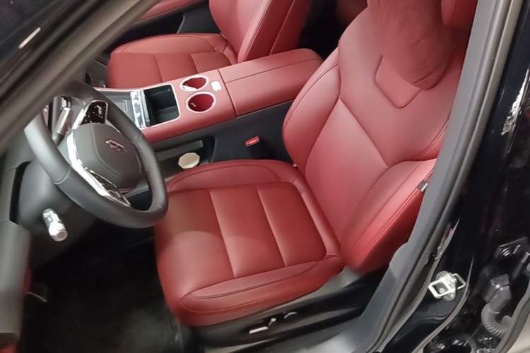 Used Hima AITO M5 2025 Extended-Range Ultra Rear-Wheel-Drive Version Left Front Seat