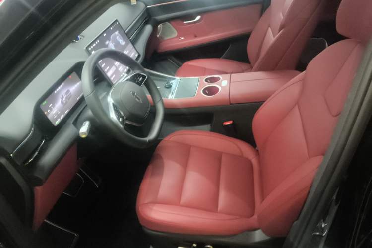 Used Hima AITO M5 2025 Extended-Range Ultra Rear-Wheel-Drive Version Left Front Seat