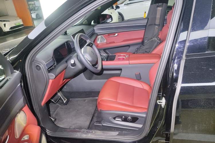 Used Hima AITO M5 2025 Extended-Range Ultra Rear-Wheel-Drive Version Left Front Seat